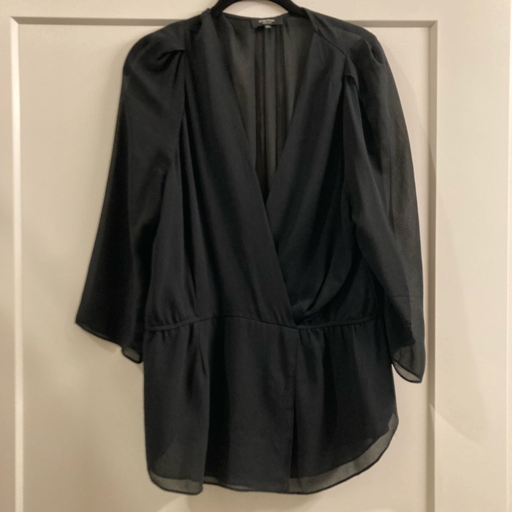 Aritzia Babaton silk top